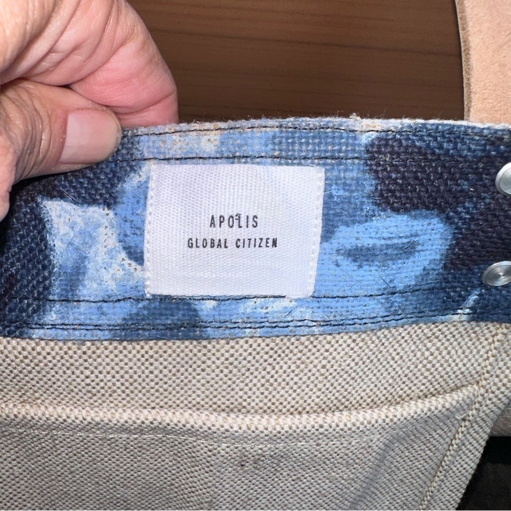 Apolis Market Bag Indigo Bloom
Collection by Liesel Plambeck new with tags - Picture 6 of 9